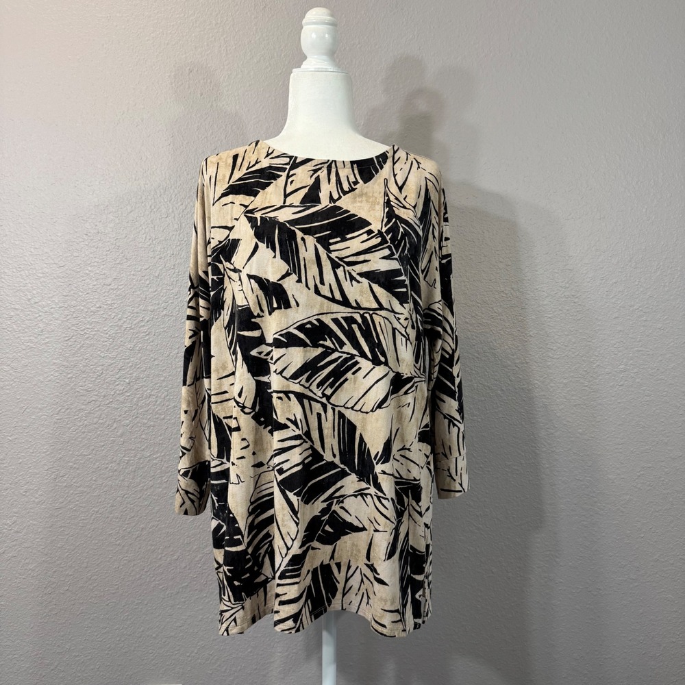 Zenergy by Chico's Women's Size 3/XL Tan Tropical Palm Leaf Print Stretch Tunic